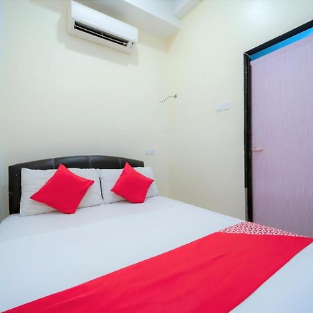 โอโย 89807 มาย บัดเจ็ต โฮม Hotel บาตูเฟอริงกี ภายนอก รูปภาพ