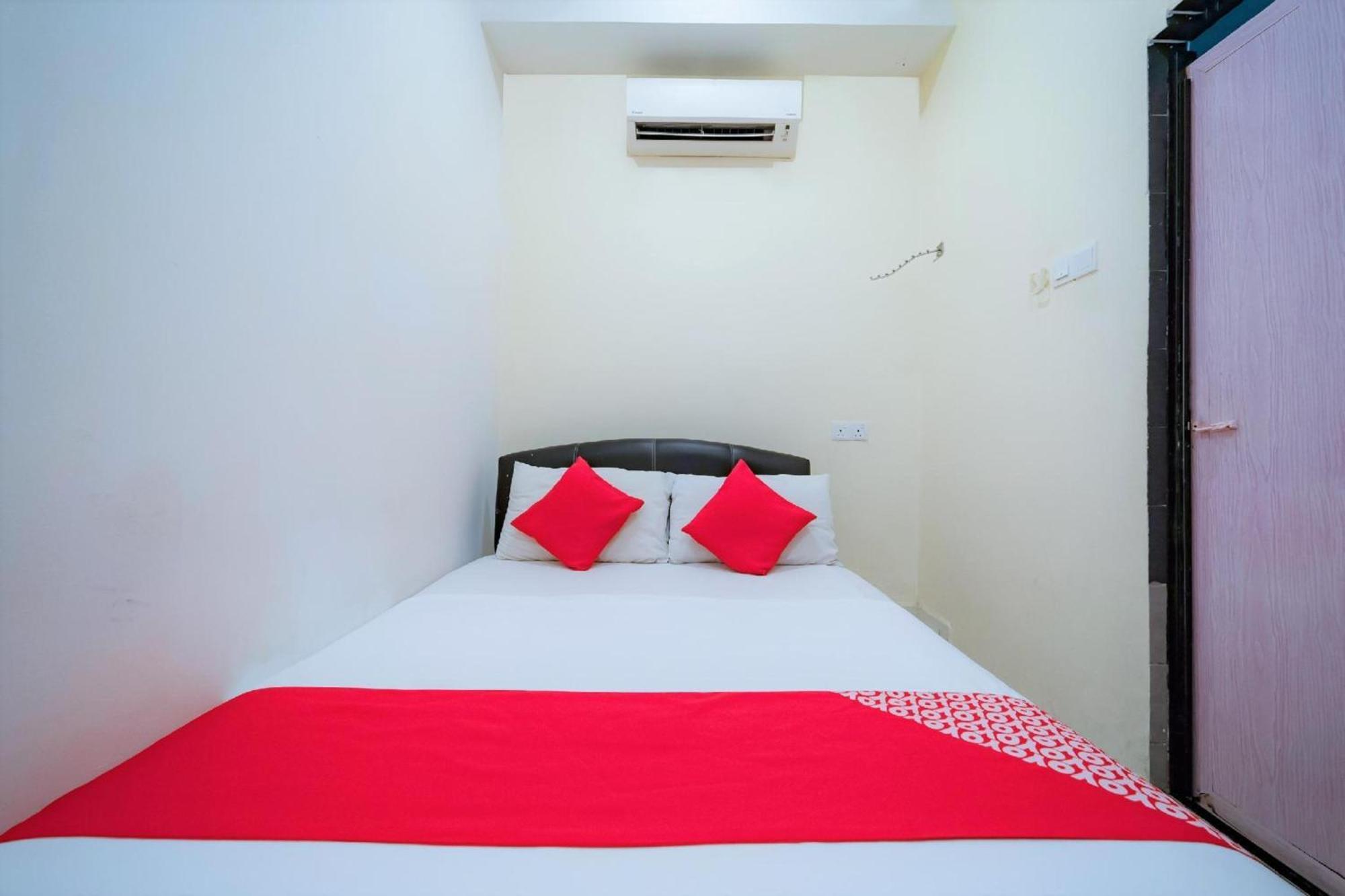 โอโย 89807 มาย บัดเจ็ต โฮม Hotel บาตูเฟอริงกี ภายนอก รูปภาพ