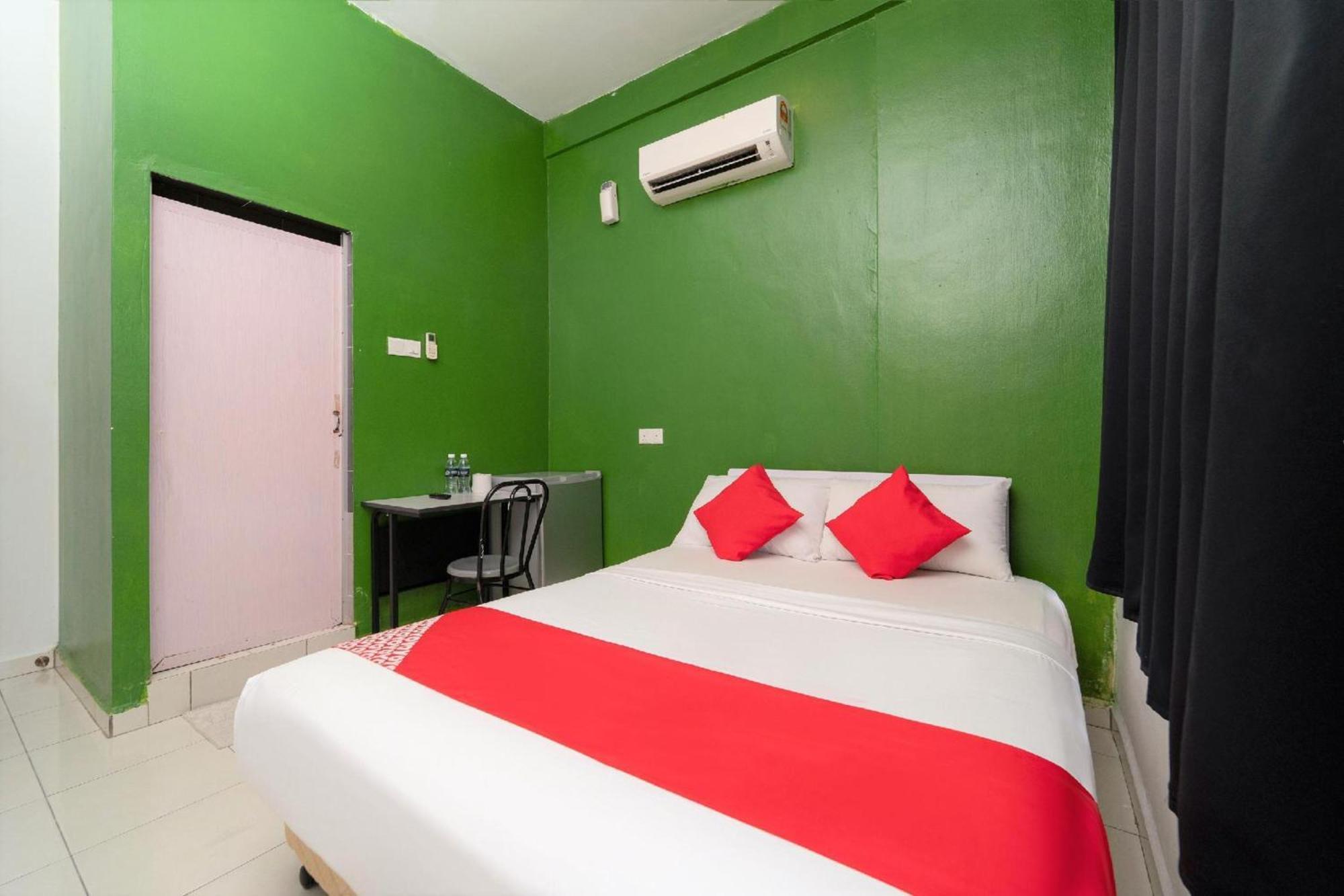 โอโย 89807 มาย บัดเจ็ต โฮม Hotel บาตูเฟอริงกี ภายนอก รูปภาพ